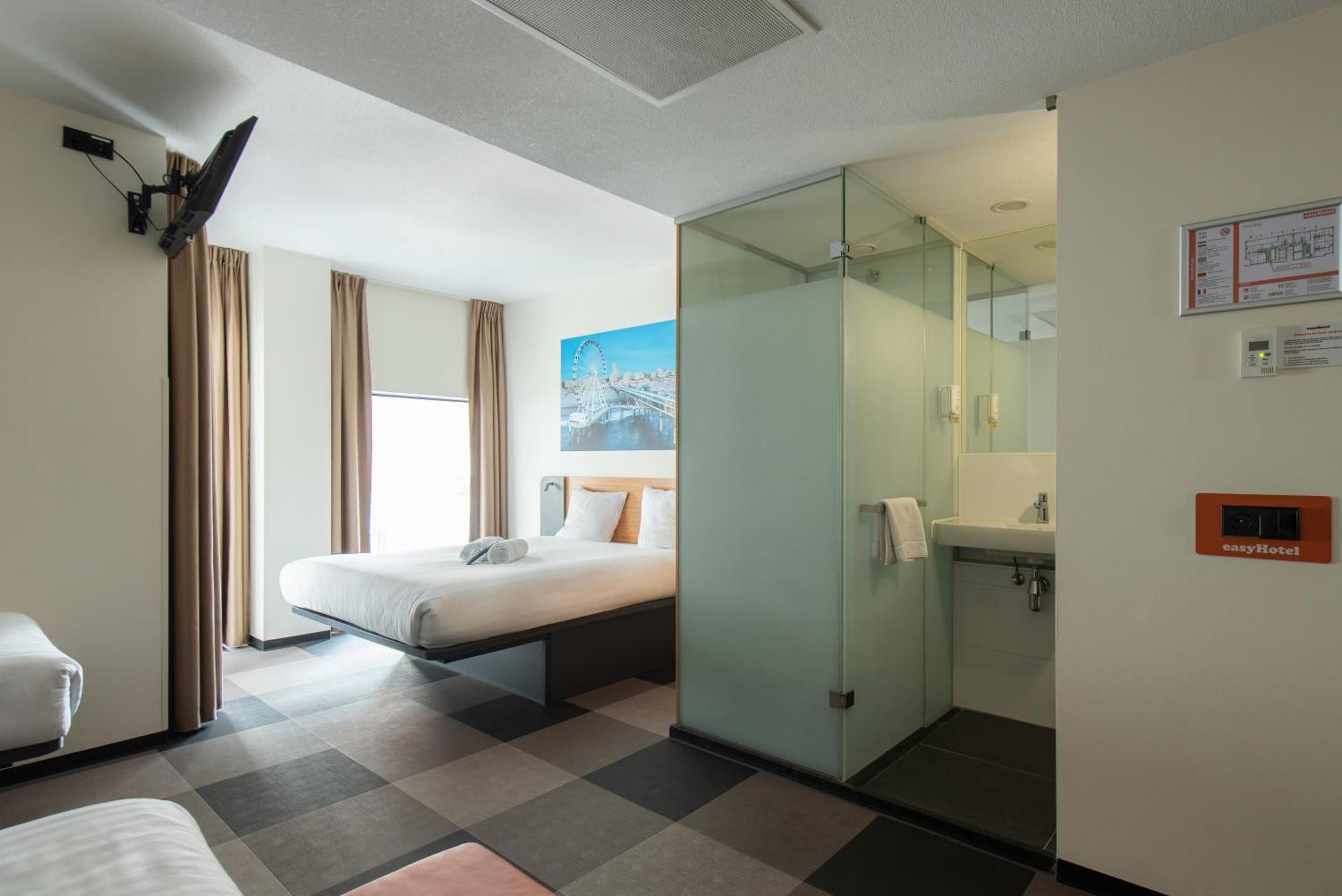 Easyhotel Scheveningen 2*