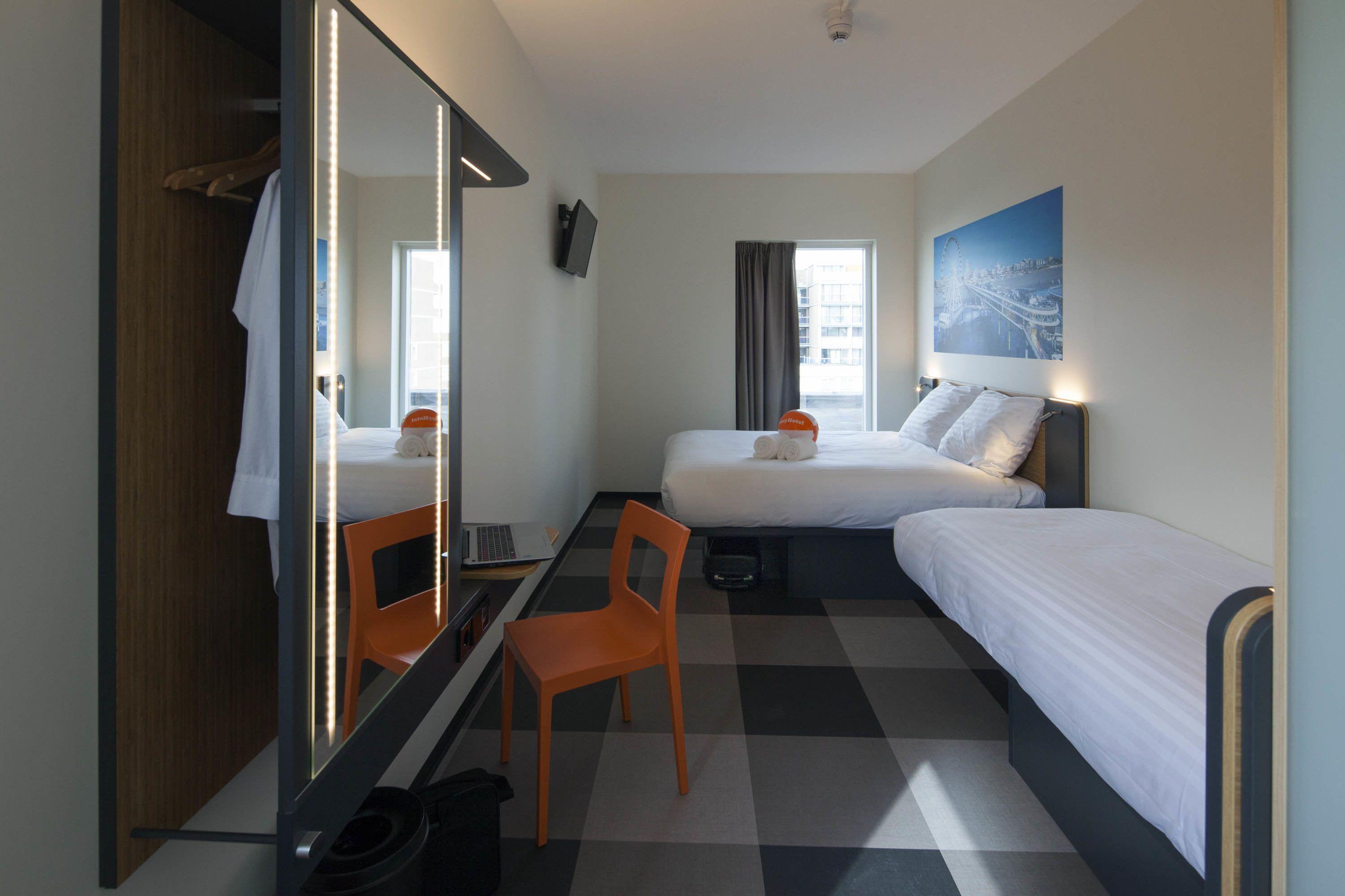 Hotel Easyhotel Scheveningen 2*