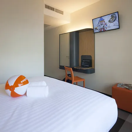 Hotel Easyhotel Scheveningen Den Haag